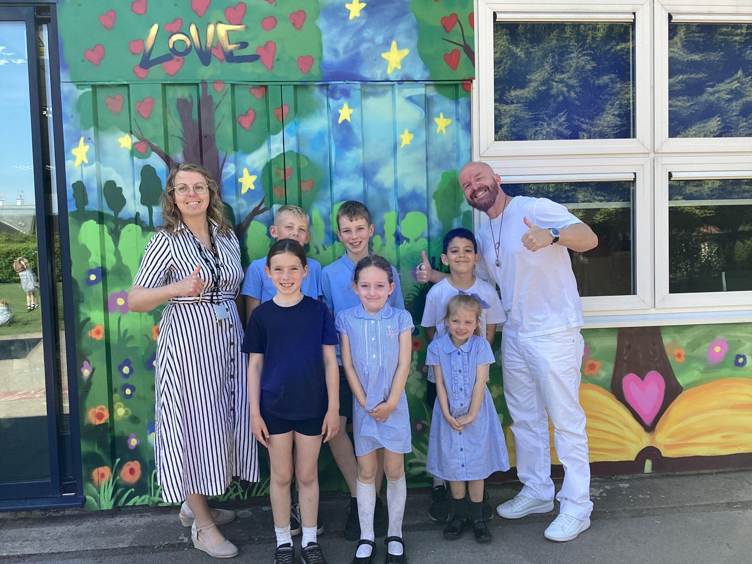 Edwinstowe’s St Mary’s C of E Primary School children meet author and ...